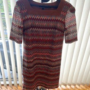 Sandra Darren Size 8 Crocheted Dress